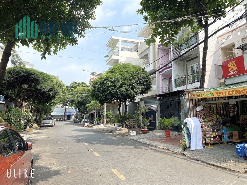 Mặt tiền 61 Nguyễn Văn Tố. Phường Tân Thành. Quận Tân Phú - Diện tích: 5.8m x 35m - Hiện trạng: