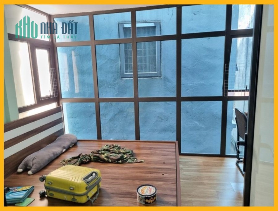 HIẾM giá Rẻ Trương Định, DT22m2 x 4t, MT4m, giá 2.1 tỷ.