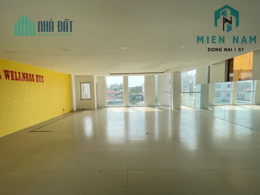 Cho thuê căn góc1 trệt 3 lầu khu D2D võ thị sáu P. Thống Nhất