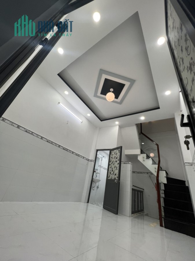 Bán nhà 4 tầng đường CMT8 Quận 10 - diện tích 21m2- 3PN - Nhà mới ở ngay chỉ nhỉnh 3 Tỷ TL