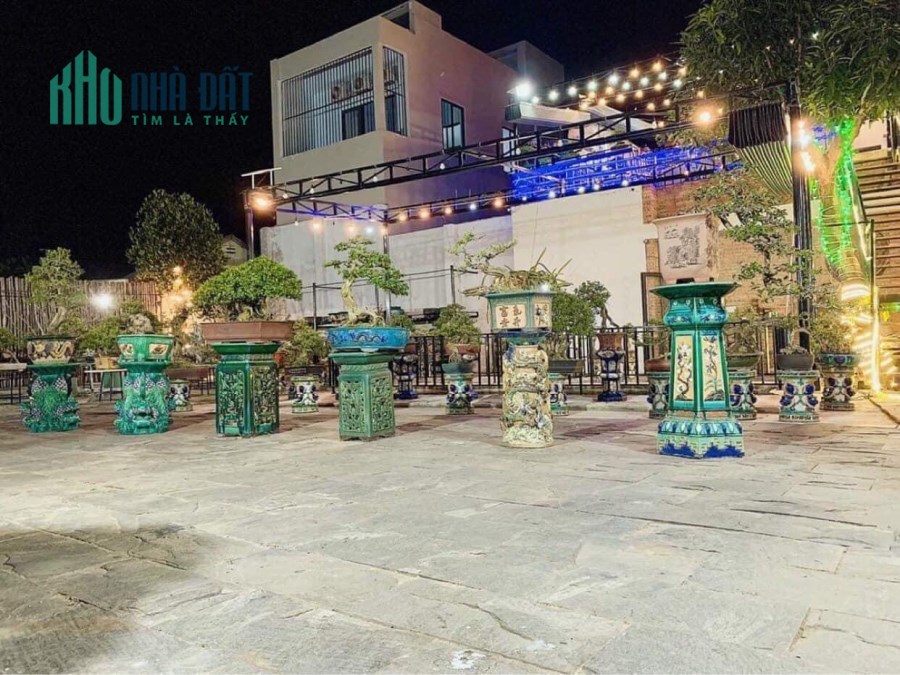 SỤP HẦM BIỆT THỰ 2 TÂNG  NGAY TRUNG TẤM QUẬN CẨM LỆ ĐÀ NẴNG
DIỆN TÍCH KHŨNG 600m2 GIÁ CHỈ CÒN 16