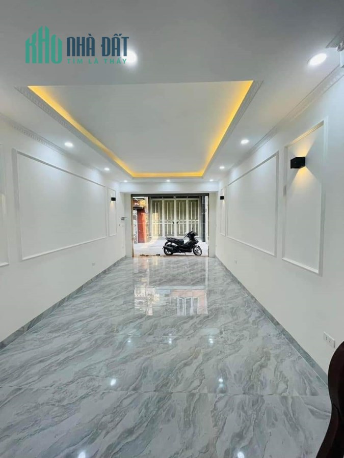 Nhà mới đẹp, lô góc 6 tầng thang máy giá 8.9 tỷ phố Cù Chính Lan, Q. Thanh Xuân