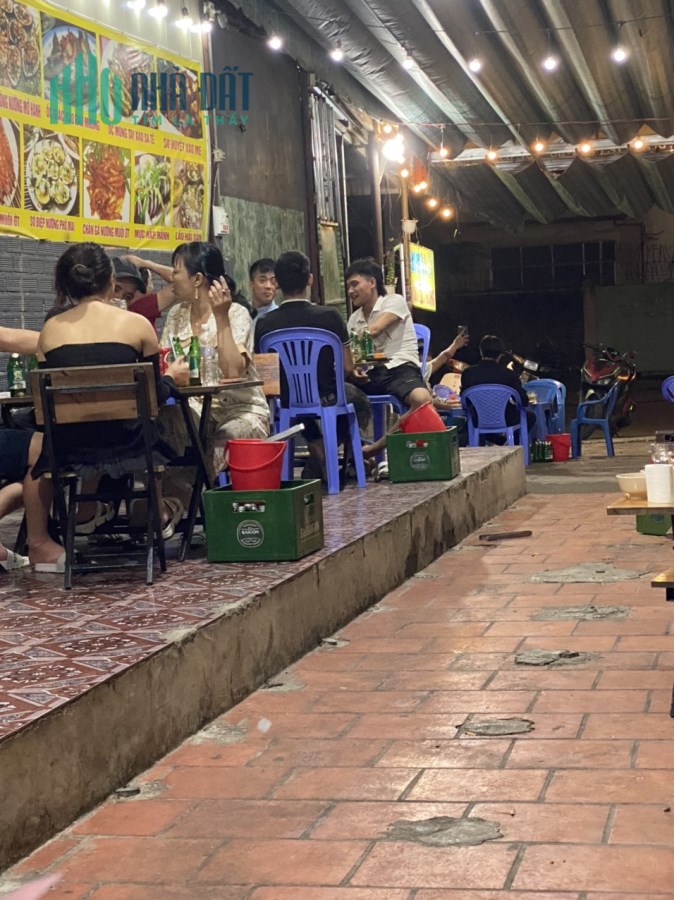 DO CHUYỂN ĐỔI CÔNG VIỆC NÊN MÌNH CẦN SANG NHƯỢNG LẠI MẶT BẰNG QUÁN NHẬU