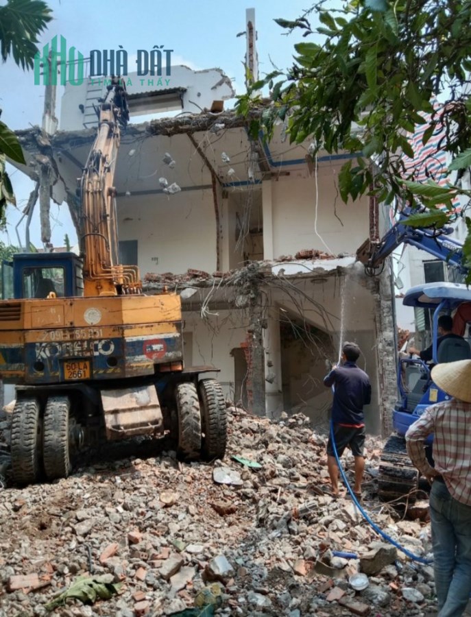 Nhà HXH ngay Ngã 4 Nơ Trang Long, Nguyễn Xí, Gần 150m, 12.6 tỷ