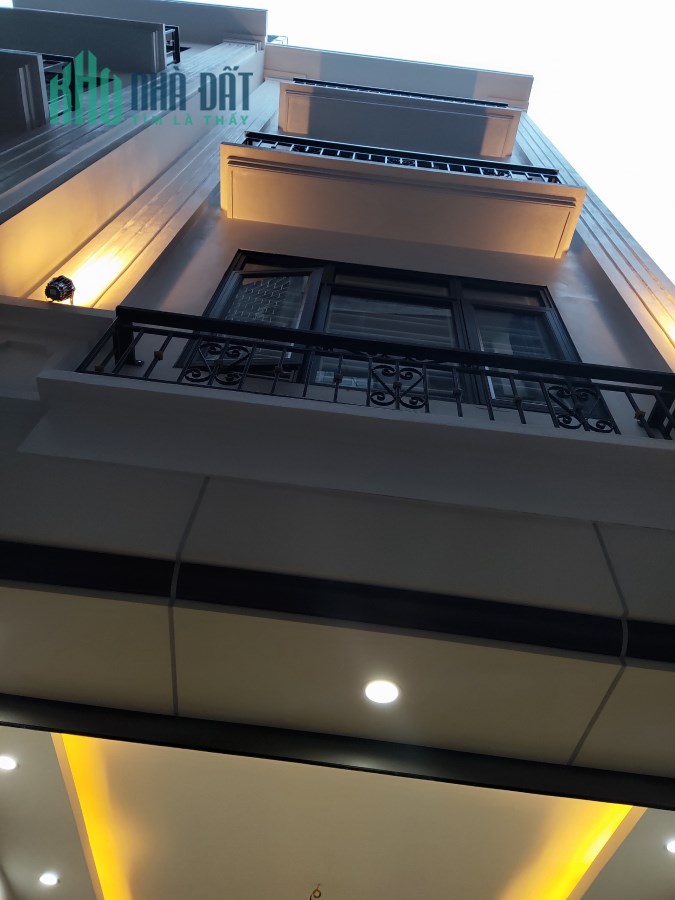 Bán nhà phân lô phố trần cung ,cầu giấy cách phố 80 m dt 35 m2 x 5 t mới tinh giá 4 tỷ hơn
