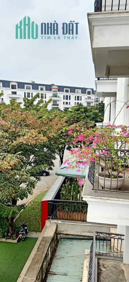 90 m2 5 tầng Thang máy Vỉa hè  Nhà Đẹp  VỊ trí đắc địa KĐT VĂN PHÚ  Kinh doanh Vượng Lộc