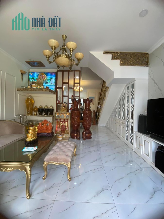 BÁN NHÀ ĐẸP, chủ dễ thương tặng luôn nội thất, 3 tầng 5,1x12 Trần Xuân Soạn, Quận 7