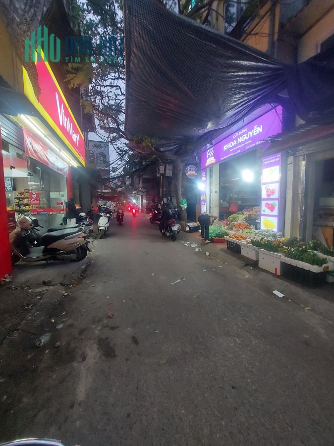 Bán Nhà phố Thái Thịnh nhà đẹp ở ngay  20m  ÔTô 68m*4 tầng  MT 4m  chỉ 4,7 tỷ.