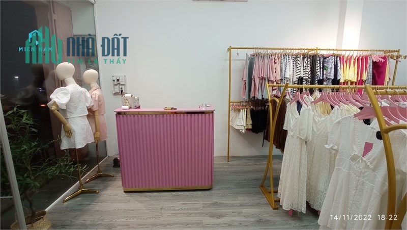 Shop cần sang đường Nguyễn Ái Quốc giá thuê chỉ 10tr vị trí đẹp: