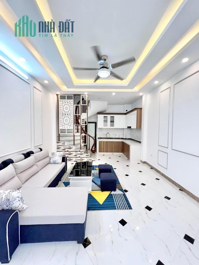 Bán nhà Bằng Liệt,dt 40m2 x5T,mới,đẹp,ở luôn,giá chỉ 3.35 tỷ
