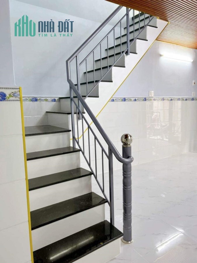 Xóm Đất Quận 11,Sát Mặt Tiền, 2 Mặt Hẻm Thông Thoáng, chỉ 4 Tỷ Nhỉnh.