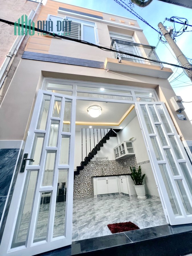 Nhà bán mới, trống  hẻm thông  34 Nguyễn Duy P9Q8 Giá : 2 Tỷ 250 Triệu