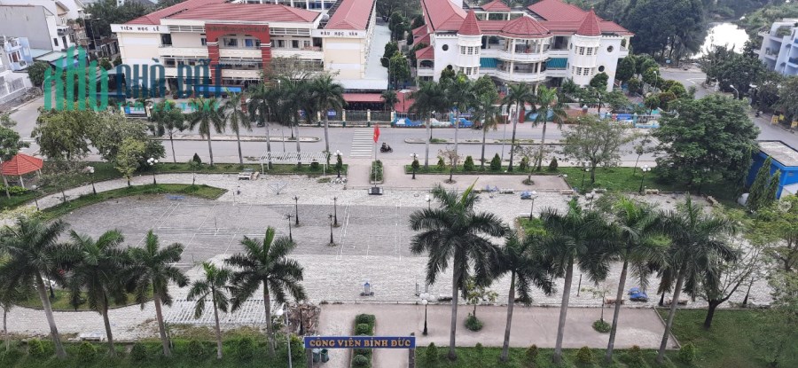 Căn hộ view trực diện quận 1, bao nội thất, sổ hồng, lầu 8