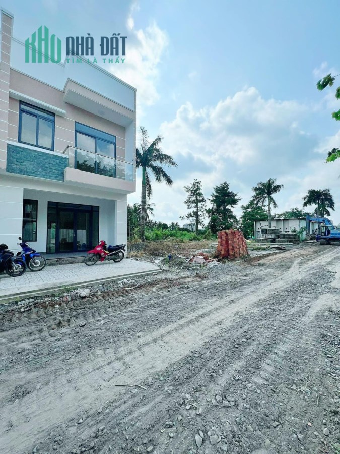 Mùa WC khắc nghiệt cần ra đi lô đất ngay quốc lộ 1A giá chỉ tầm 750tr-1tỷ