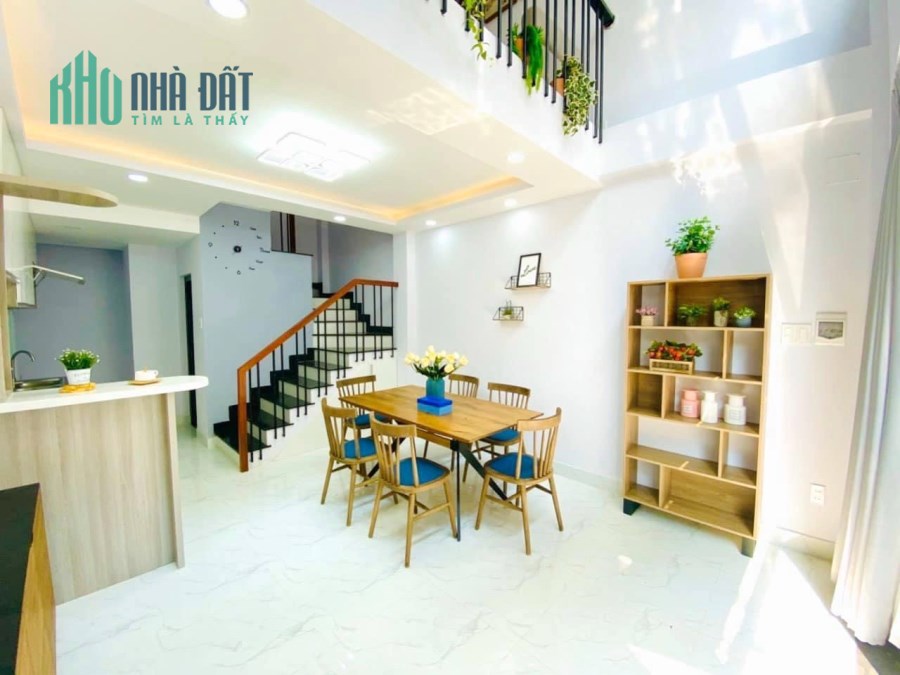 Nhà đẹp Trệt/Lửng/2 lầu Hẻm Dương Bá Trạc P2,Q8. Giá 6.2 tỷ