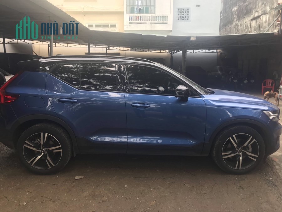 BÁN XE VOLVO XC40 2019 mới đi dc 21.000 km cần bán   giá : 1ty 420tr