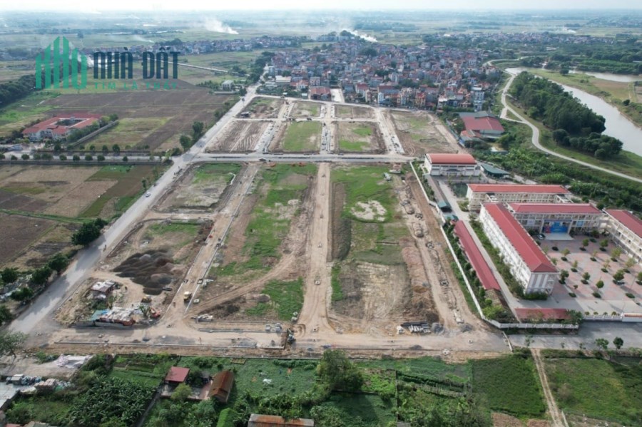 BÁN NHANH LÔ ĐẤT ĐẤU GIÁ X2 KIM NỖ-LÔ GÓC-2THOÁNG- VỈA HÈ ĐÁ BÓNG - THÍCH HỢP ĐẦU TƯ, KINH DOANH.