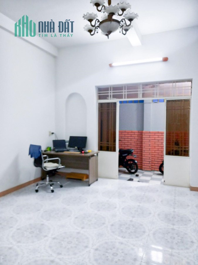 Bán Gấp Lô Góc 2T Hoàng Diệu – Hải Châu DT 104M2 Giá chỉ 2ty6  0935808739
