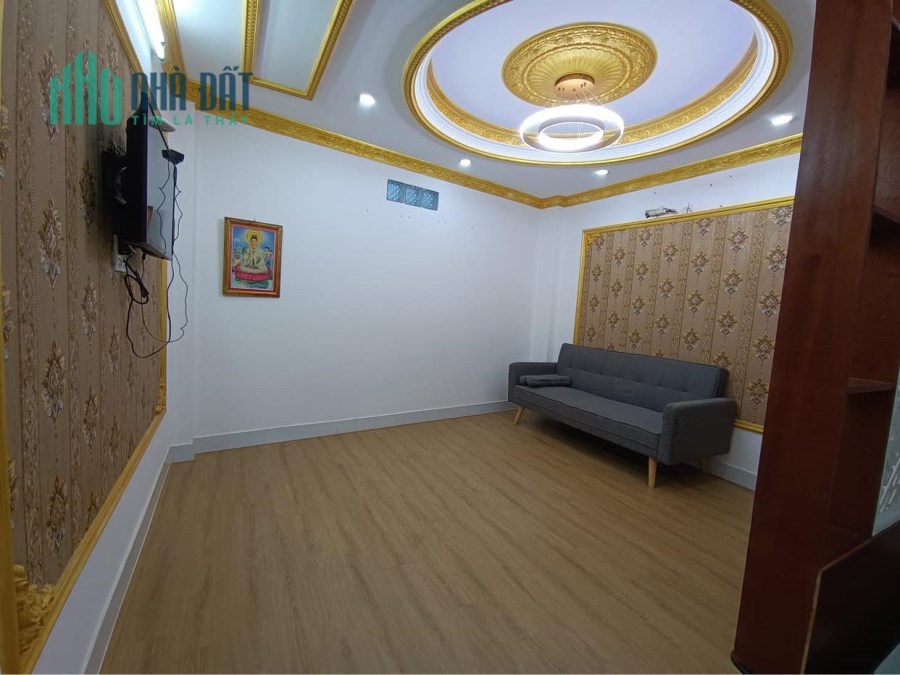 Bán Nhà HXH Nguyễn Sơn Tân Phú, DT 4x11m, 3 Tầng Chỉ 3 Tỷ Nhỉnh