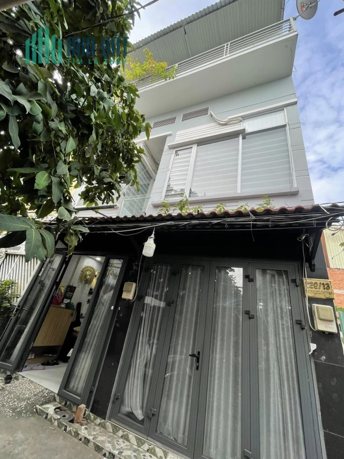 Bán nhà 3 tầng, 3x10 nhà mới, đầy đủ công năng, Full nội thất đường Hoàng Quốc Việt, Quận 7, giá