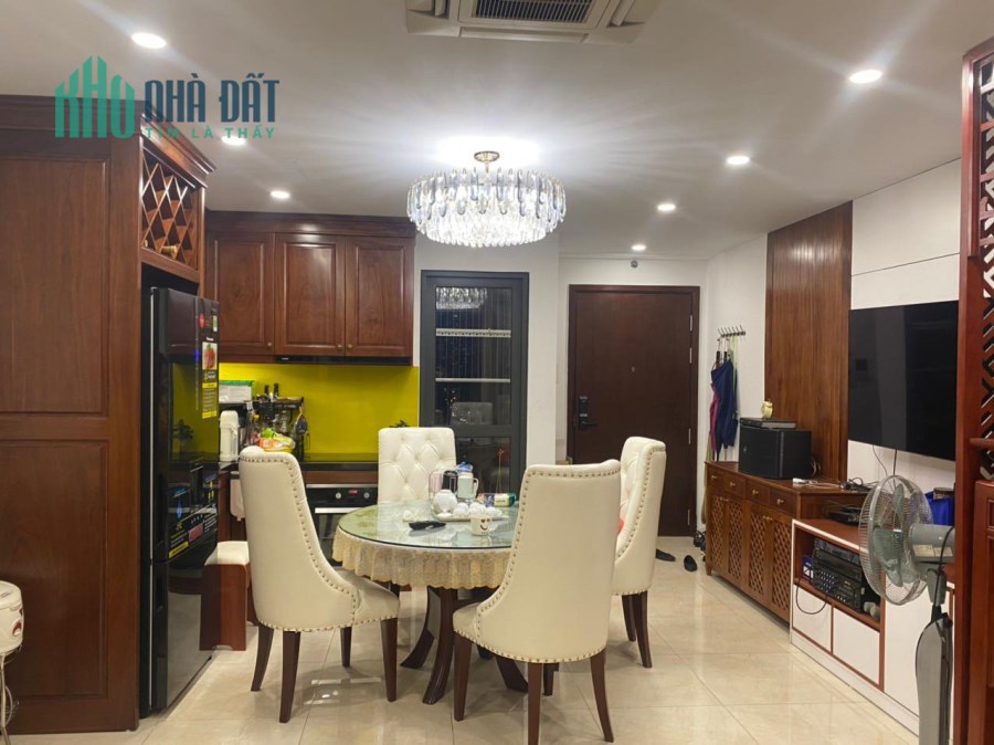 Chính chủ bán CC Vinhomes D'Capitale, Trần Duy Hưng, DT 86 m2, tòa C3 - tháp D, hướng ĐN, giá 6tỷ