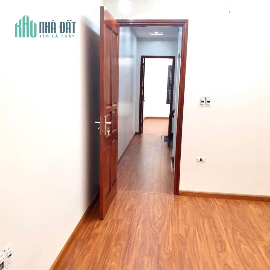 Bán nhà đường Thanh Bình, quận Hà Đông 45m2, MT 6m, giá 5.5 tỷ.