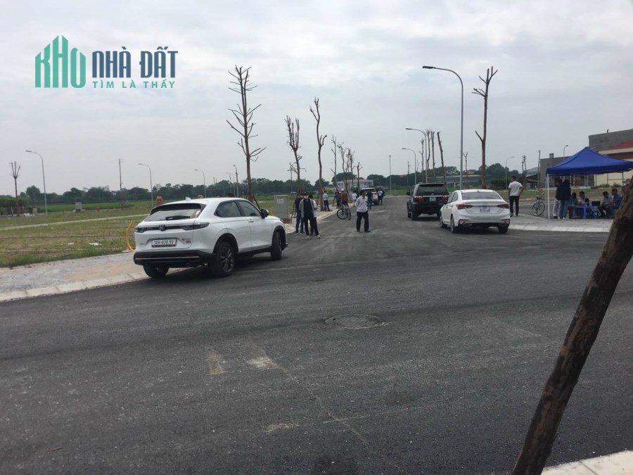 Bán đất đấu giá Dục Tú Đông Anh – sát đường 60m cầu Tứ Liên. LH ngay em Oanh