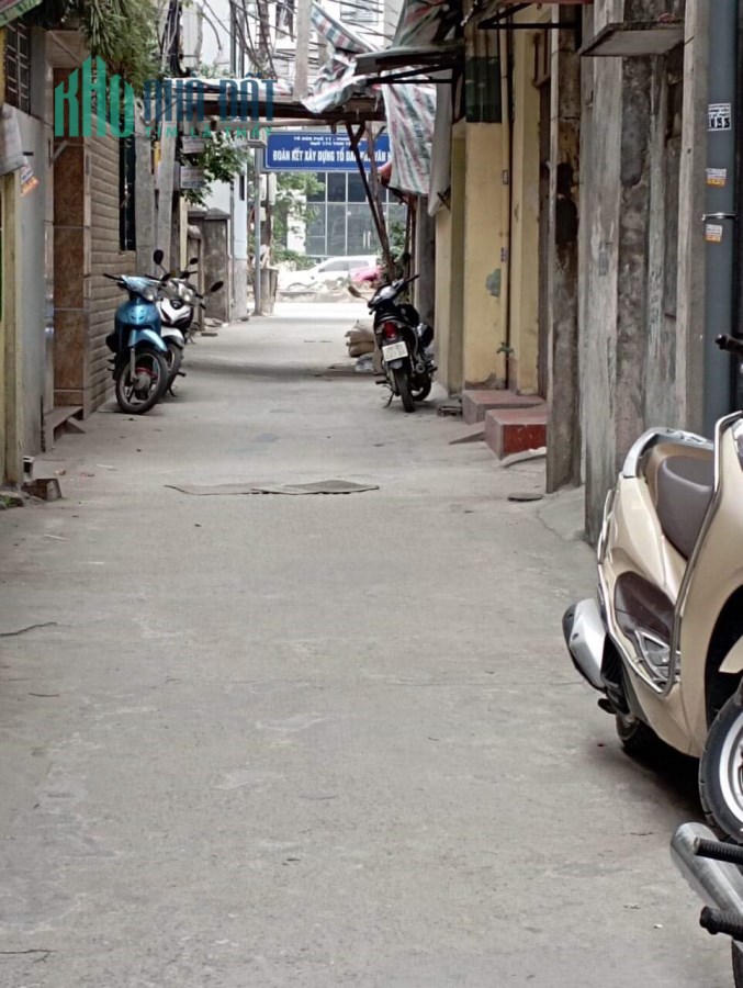 Siêu hiếm, Bán nhà 39m2, chỉ 2,4 tỷ Tam Trinh, Hoàng Mai, Hà Nội ô tô đỗ cách 10m