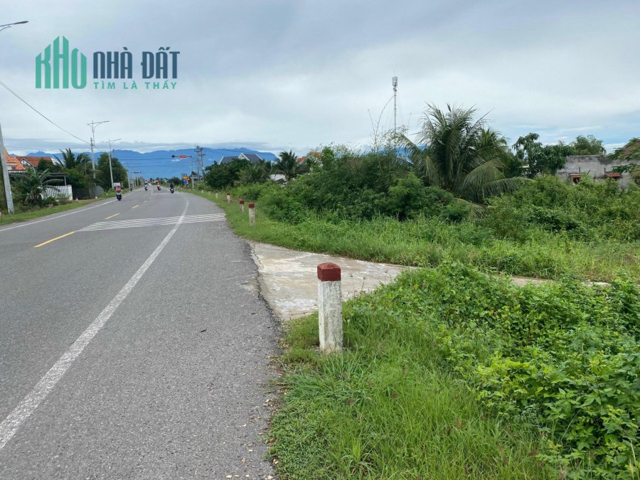 bán lô đất 2 mặt tiền sát quốc lộ 26 giá chỉ 6trieu3 Ninh Binh Ninh Hoà lh 0985451850 Xuân Xuyên