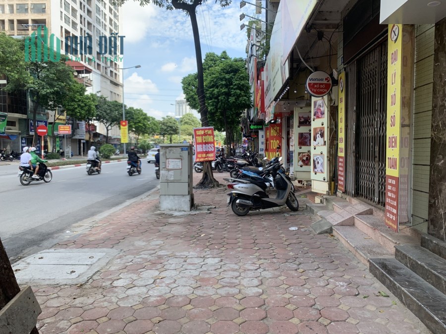 Bán tòa nhà văn phòng Vạn Phúc, Hà Đông, 150m2x9T, mt10m, kinh doanh, 35 tỷ