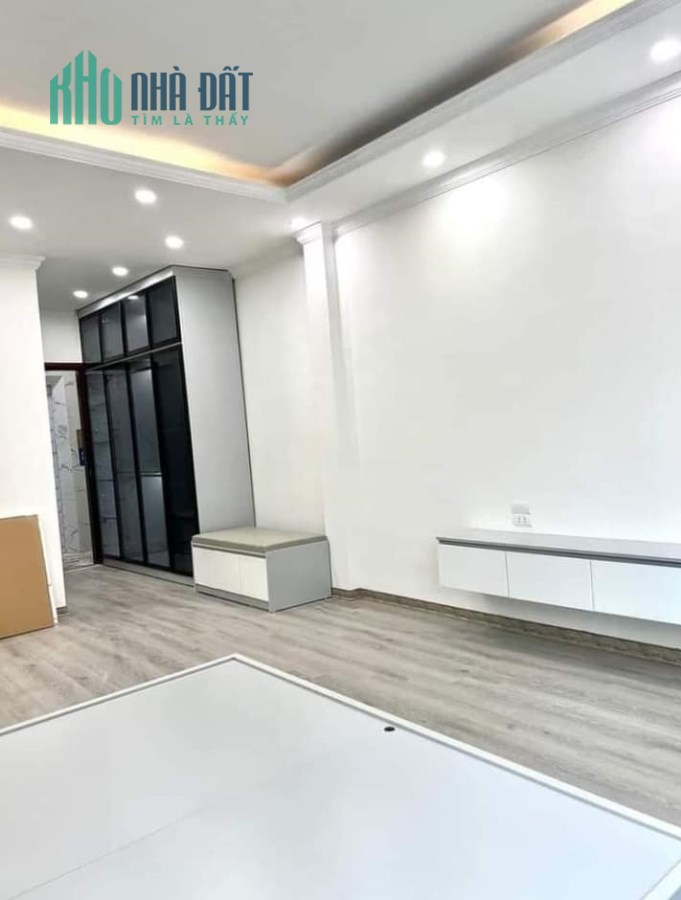 Bán nhà đón Tết  Văn Quán, Q Hà đông42m2, MT4m, giá 3.9 tỷ.