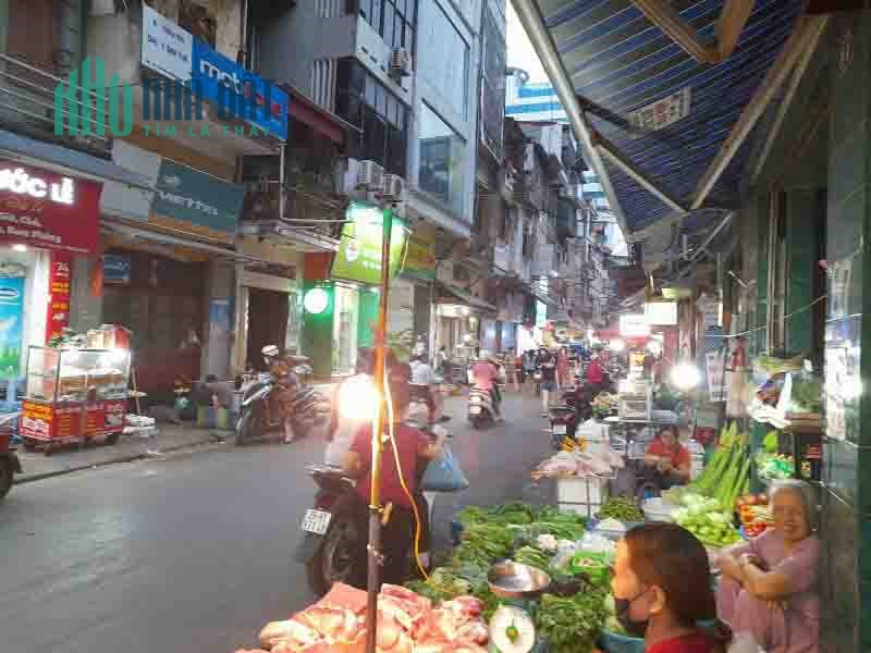 Bán nhà phố chợ Vĩnh Hồ, sầm uất, doanh thu khủng, 3 tầng, giá 12 tỷ