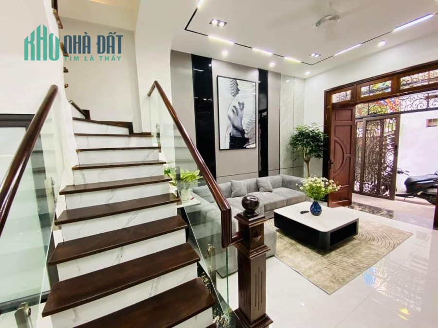 Bán nhà riêng Vũ Trọng Phụng, Thanh Xuân, 68m, 4 t, nhà đẹp, 6.35 tỷ.