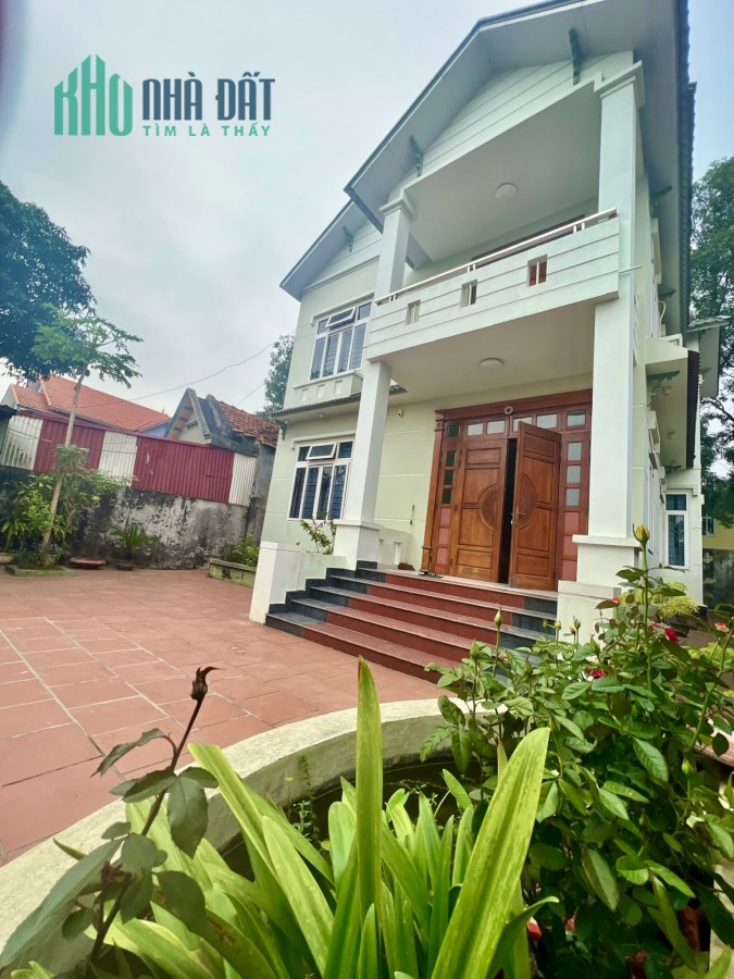 (Đẹp hiếm bán Thanh lý )Tôi là Chủ Nhà cần bán gấp Nhà,đất ngay Chợ Đồng Tâm,50m QL2C,giá 3tỷ xxx