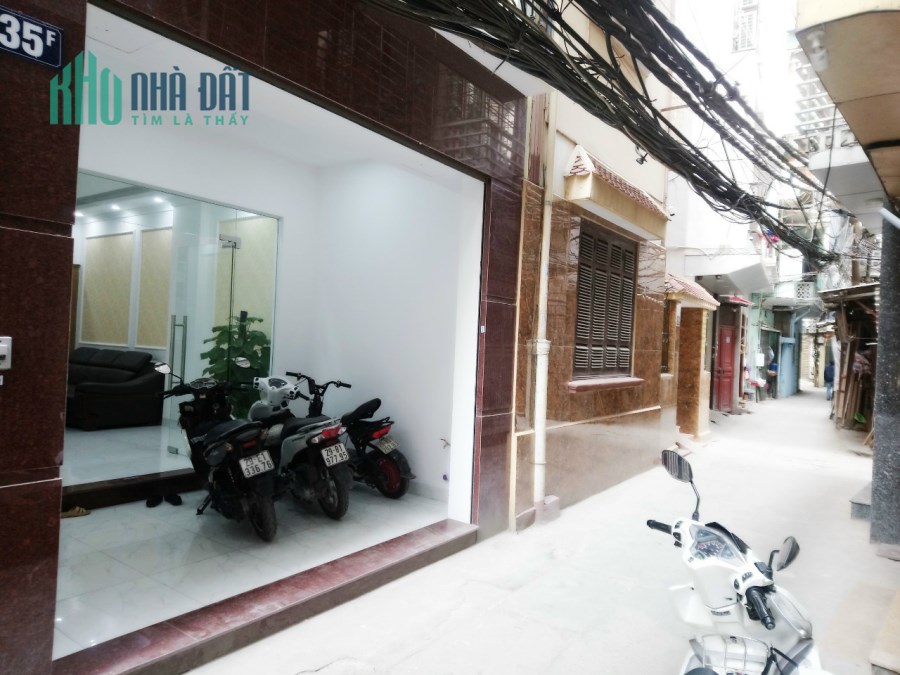 Cho thuê mặt bằng 50m2 Phố Vĩnh Phúc, Ba Đình, Hà Nội, giá thuê chỉ 5tr/ tháng