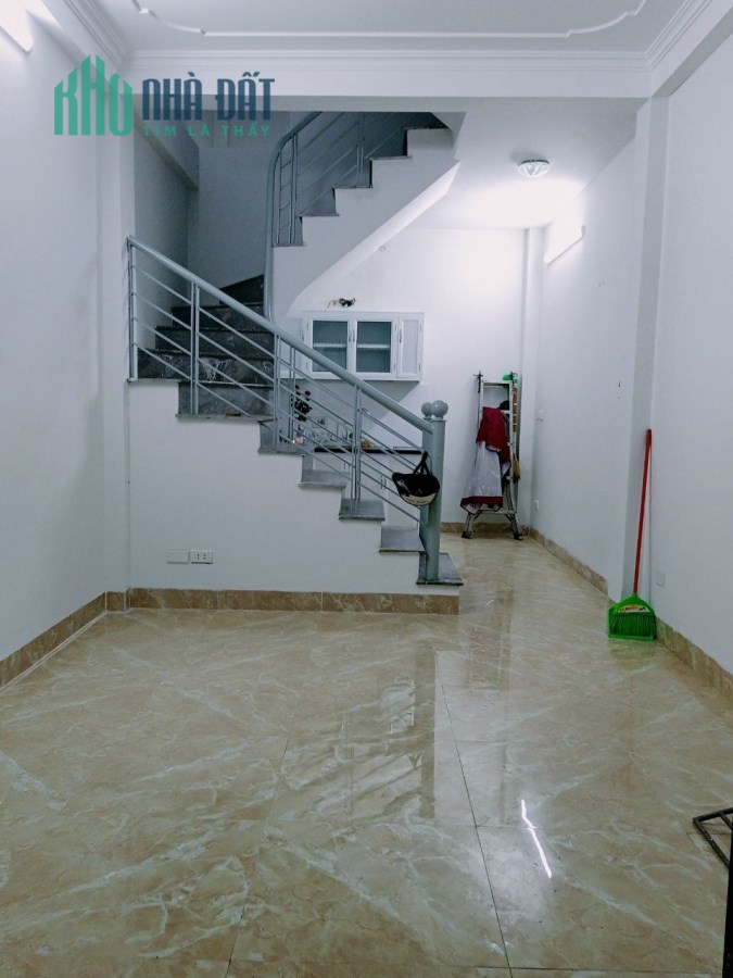 NGÕ THÔNG 1 NHÀ RA PHỐ Tây Sơn, Đống Đa, NHÀ ĐẸP Ở NGAY, 35m, 5T, 4.5 TỶ LH 0966037496