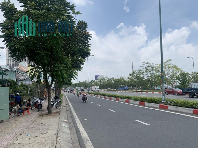 Cho thuê 3200m2 mt Phạm Văn Đồng, Thủ Đức- Super Vip