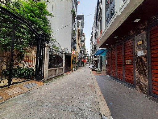 Cho thuê tầng 1,2,3 tòa nhà 7 tầng phố Vũ Ngọc Phan, Láng Hạ, Đống Đa; 0365664242