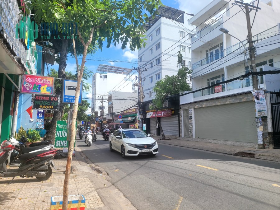 Bán nhà MTKD Tân Qúy, DT 4x20m, Cấp 4, Gía 9.6 tỷ TL