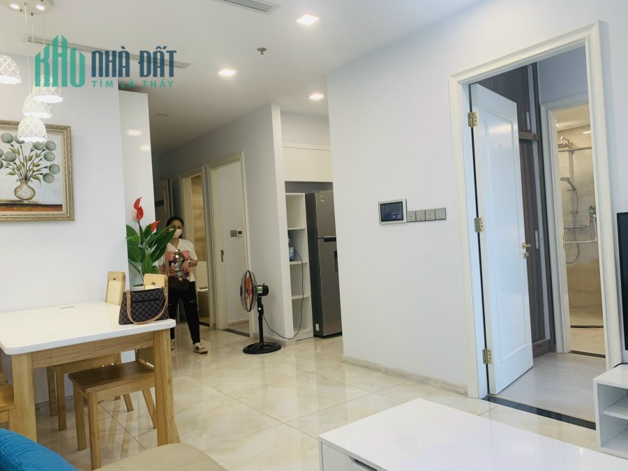 2 bedroom for rent 24 milion vinhomes golden river district 1