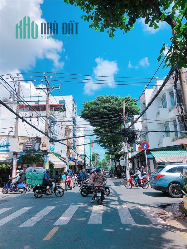 Bán nhà mặt tiền kinh doanh đường Phú Thọ Hòa,DT:8x18m vị trí đẹp nhất đường