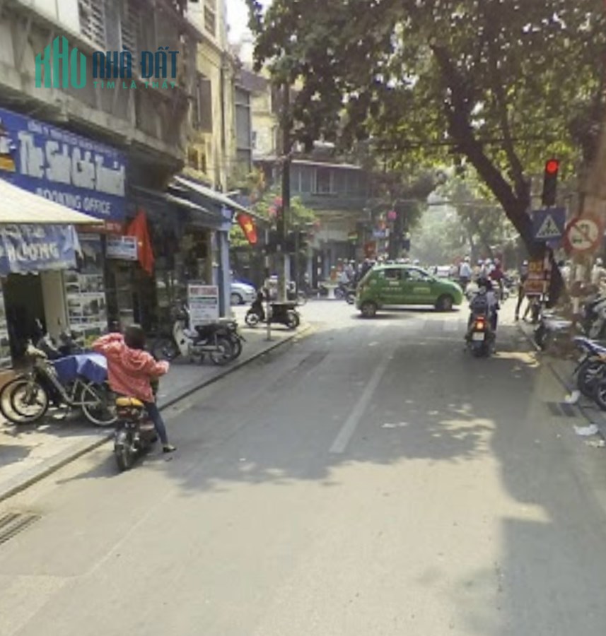 Chính chủ nhờ bán gấp căn nhà Siêu Mặt Phố Hàng Hòm phường Hàng Gai Hoàn Kiếm Hà Nội