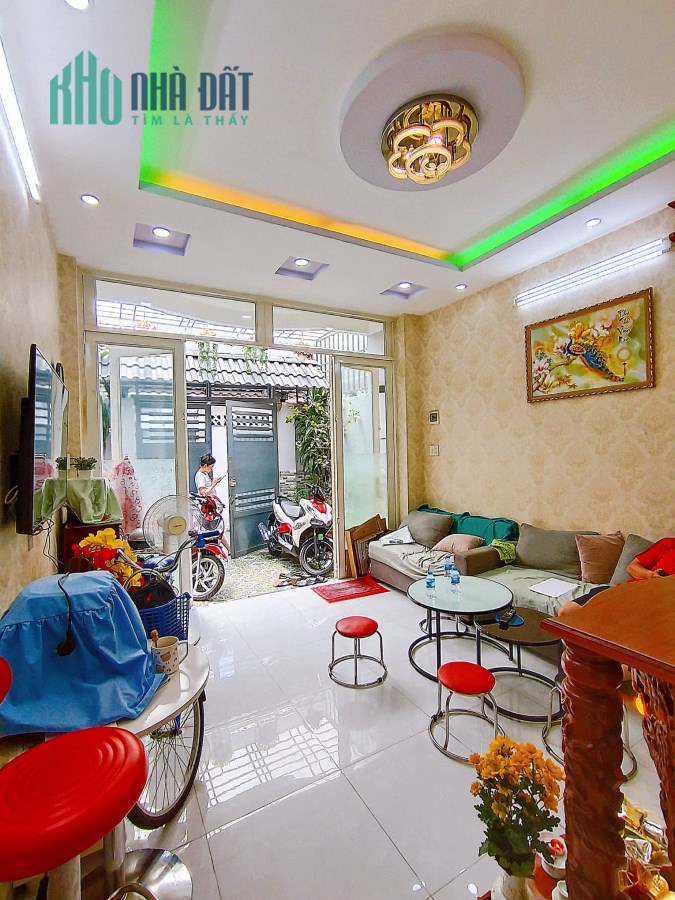 Bán nhà giá rẻ Quận 11-Lạc Long Quân-64M2-Chỉ 5 Tỷ 7