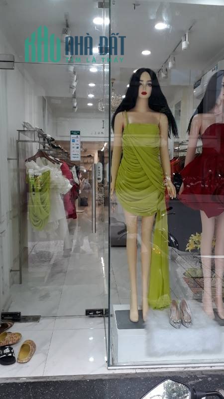 Cho thuê mặt bằng mặt tiền Lý Tự Trọng, Quận 1 thuận tiện kd