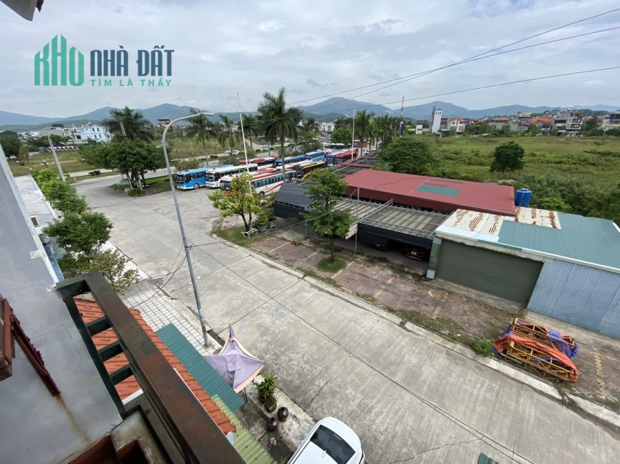Do chính chủ cần thay đổi chỗ ở nên gia đình cần bán nhà 3 tầng tại Khu đô thị Thương Mại và dân cư