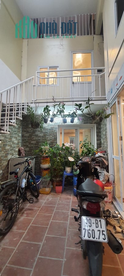 Bán nhà 65m2 3tầng mặt tiền 6m 5.15tỷ gần ôtô phố Võng Thị Tây Hồ(2)