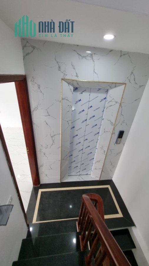 Nhà Hà Đông, Đẹp thoáng, ngõ thông nông, THANG MÁY. S:42mx5T, MT6m. Giá 4,1 tỷ.
