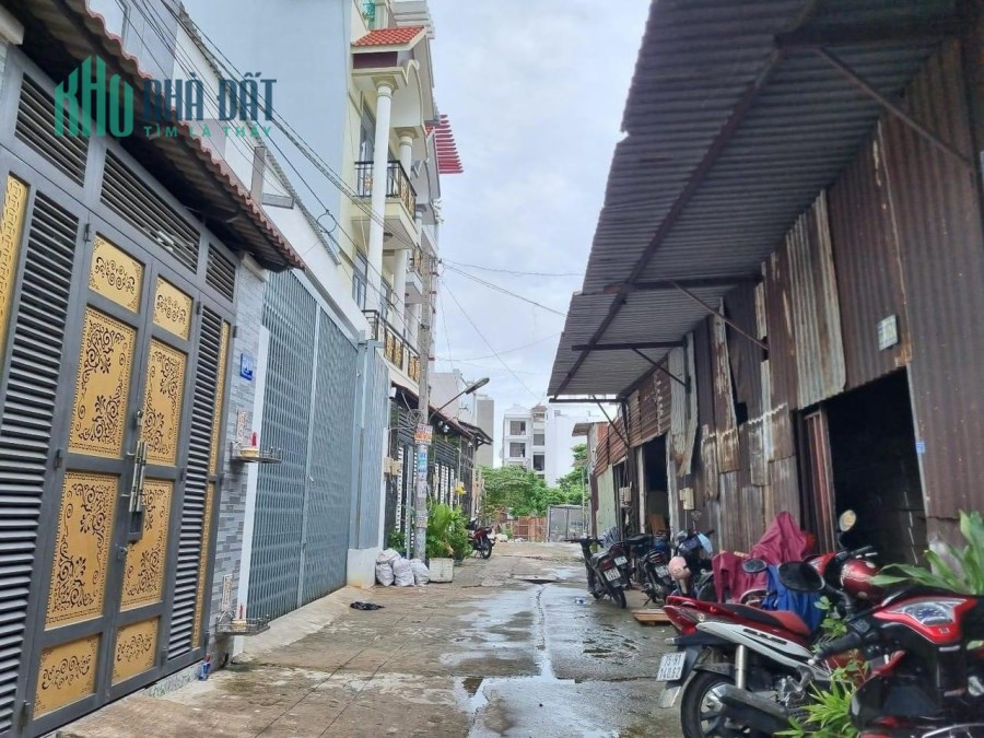 Lô Đất lọt khe k lộ giới hẻm xe hơi xây dựng tự do