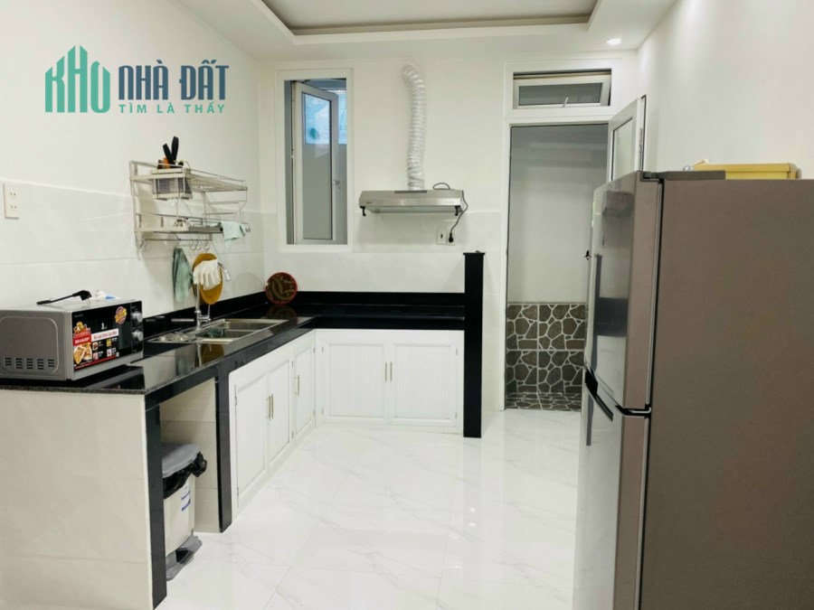 Nhà đẹp hiện đang kinh doanh Homestay mặt tiền đường Thi Sách, Phường 6, TP. Đà Lạt, giá 11,7 tỷ
