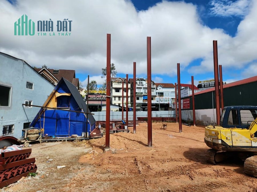 Cho thuê mặt bằng 2 mặt tiền đường Phạm Hồng Thái Đà Lạt 700m2